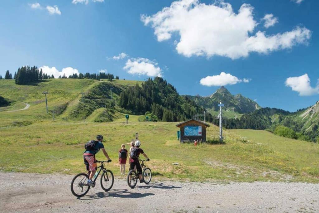 L'Enchalpe, Grand Et Lumineux Studio Avec Coin Montagne 5 Personnes, 60M Des Pistes, Piscine Couverte, Wifi, Grand Balcon Expo Est, Draps Non Compris Saint-Jean-d'Aulps Luaran gambar